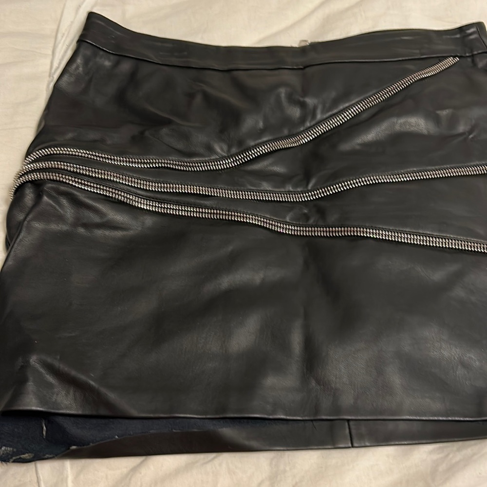 Zara Basic - image 1